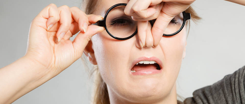 Smrad djevojka shutterstock 453979678