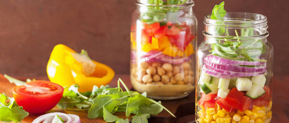 Staklenka salata povrće obrok staklo shutterstock 343276733