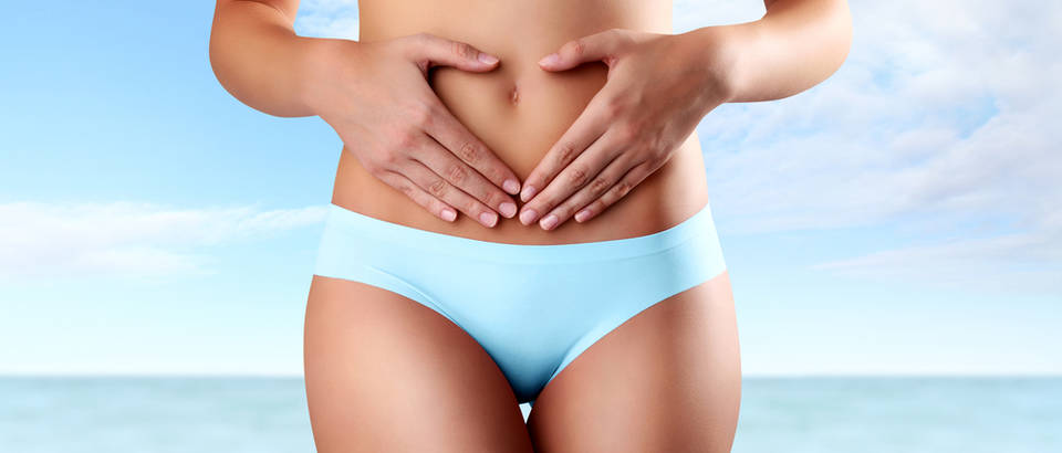 Probava žena badić more shutterstock 373561051