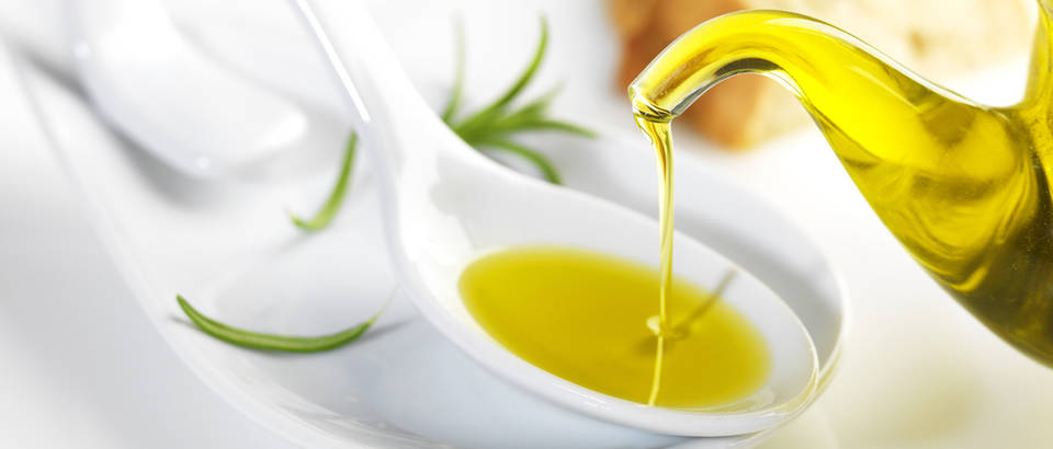 maslinovo ulje, Shutterstock 131398685
