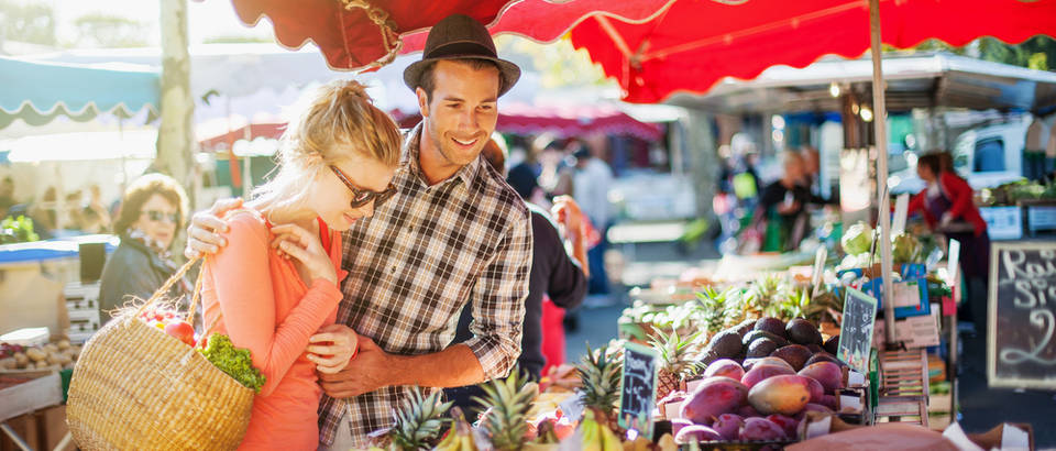 Shopping par plac shutterstock 233610061