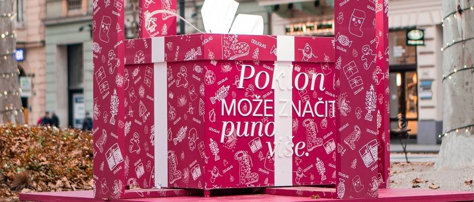 Douglas poklon na Zrinjevcu