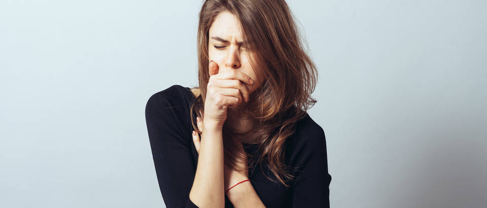 Kašljanje zima shutterstock 274816253