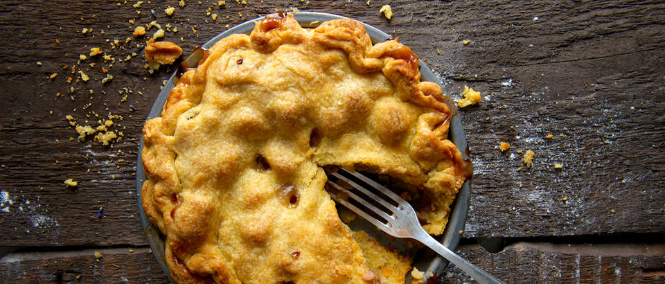 Recept pita s jabukama pita shutterstock 152161811