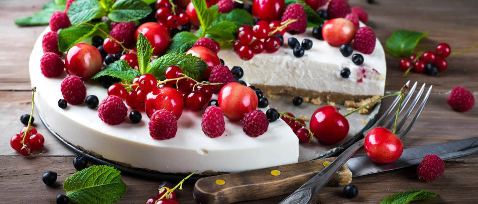 cheseecake Shutterstock 299900816