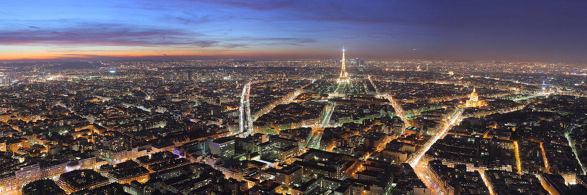 Pariz noću
