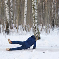 pad na snijegu, Shutterstock 554778718