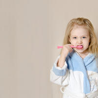 Pranje zubi djevojčica shutterstock 361371443