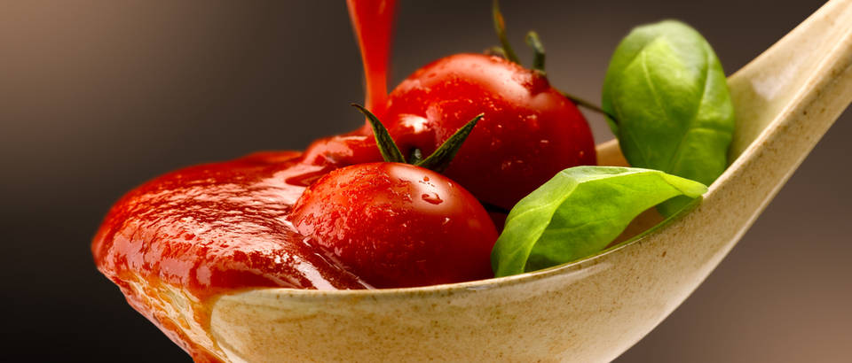 salsa, paradajz, umak,Shutterstock 183641138