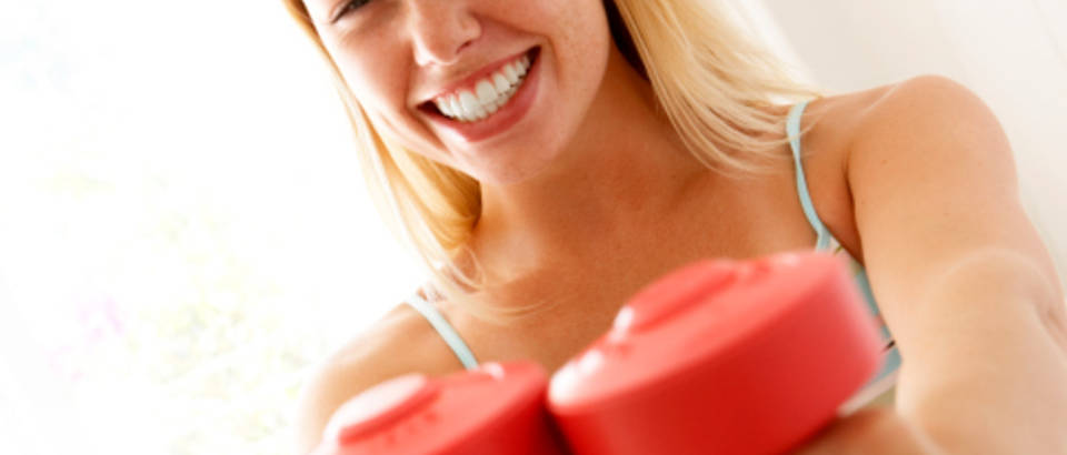 fitness-trening-zena-vjezbanje-uteg9