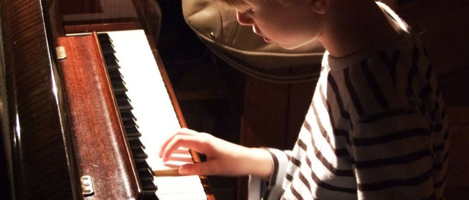 Dijete, klavir, talent