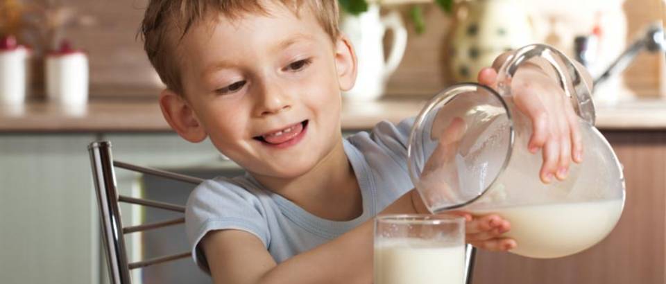 dijete mlijeko zdrav dorucak