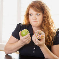 dilema, debeljuca, jabuka, zdrava hrana, krafna, dijeta
