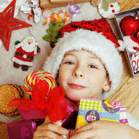 dijete, pokloni, bozic, Shutterstock 346063553