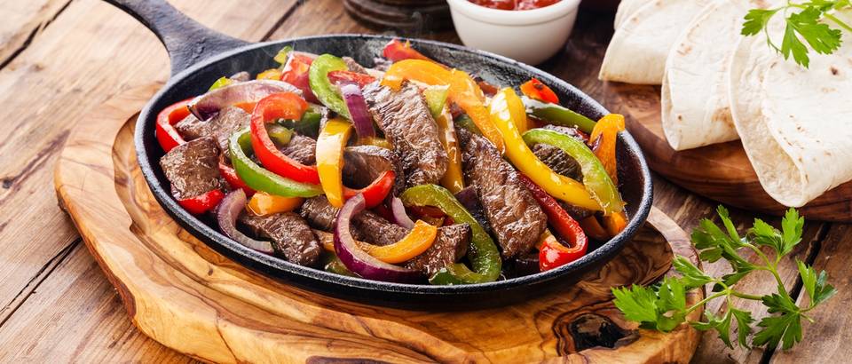 povrce, meso, tortilla, hrana zeljezo, shutterstock