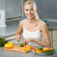 zena-povrce-jede-lijepa-hrana-zdrava-vegetarijanstvo5