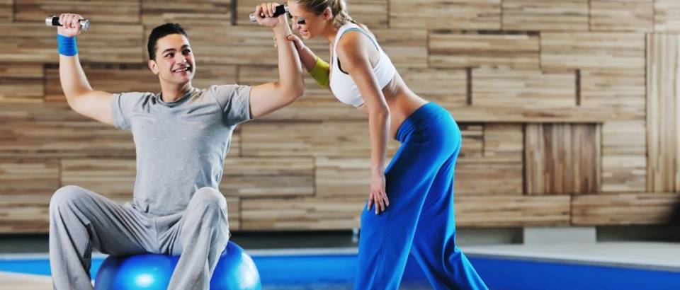vjezbanje, fitness, teretana, utezi, bucice