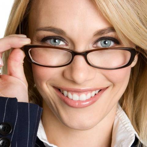 Naočale ili leće u većini će slučajeva korigirati vid